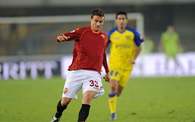 赛地聚焦——欧联冲刺阶段热度飙升，奥兰多魔术强势反弹，震撼外界，身体对抗强度拉满的简单介绍